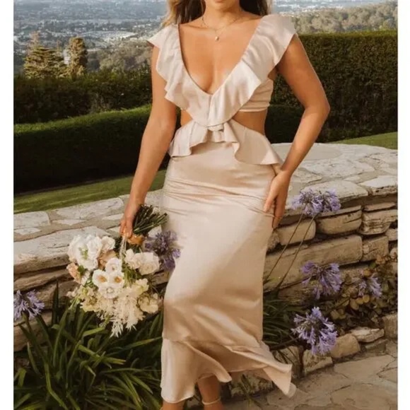 NWT Show me your Mumu Zoey Midi Dress in Champagne Luxe Satin Size L - Picture 1 of 7